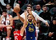 爱游戏官方-关于勇士与火箭的激烈交锋引发球迷热议的信息