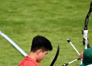 爱游戏直播-射箭比赛选手精准命中，成功晋级下一轮