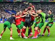 爱游戏app-法甲新星闪耀舞台，攻入连场进球