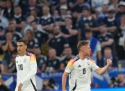 爱游戏官网app-包含欧洲国家杯赛热门队伍进军淘汰赛，实力抢镜的词条