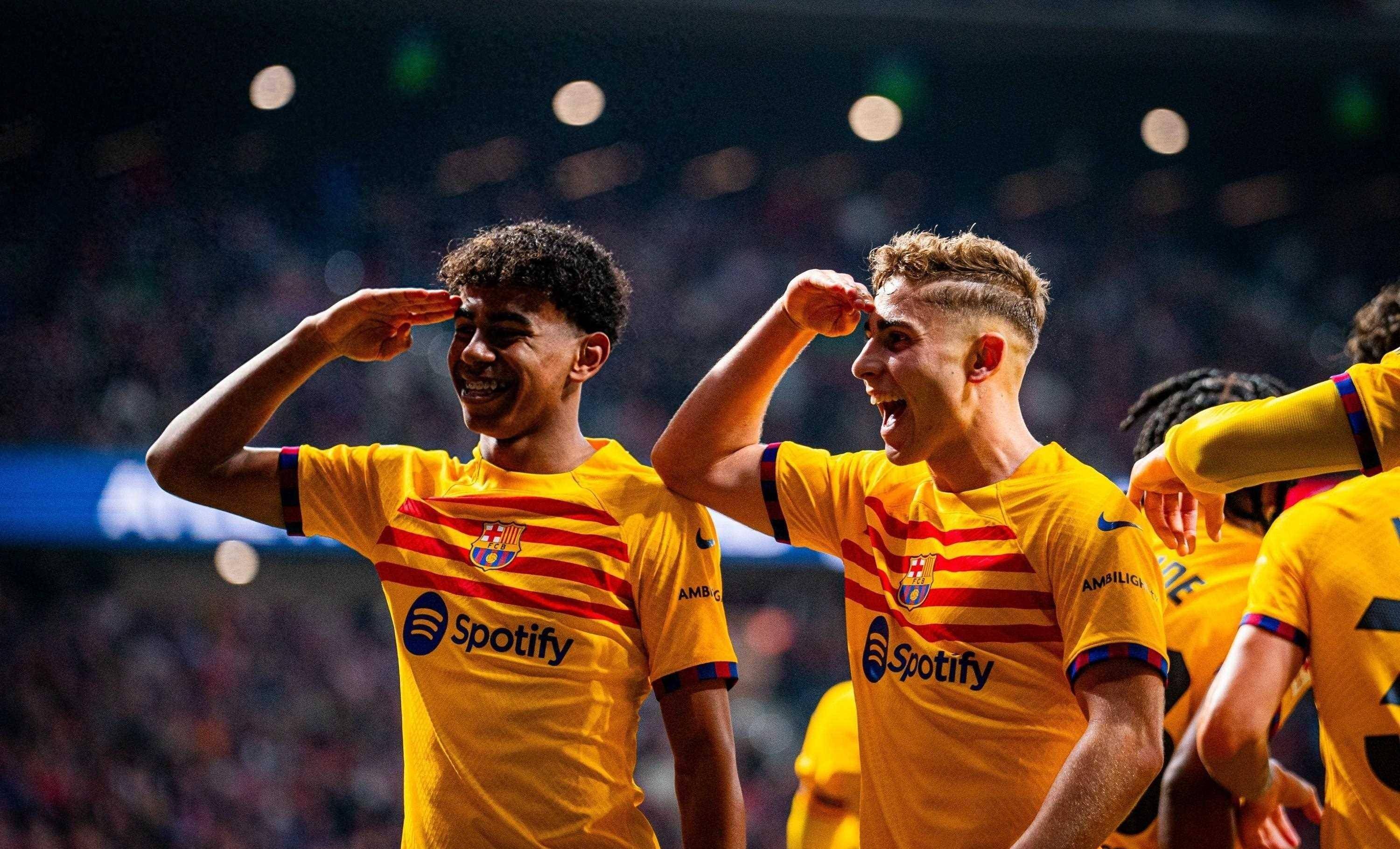 包含广岛三箭备战对决巴萨：将在主场迎战巴塞罗那的词条