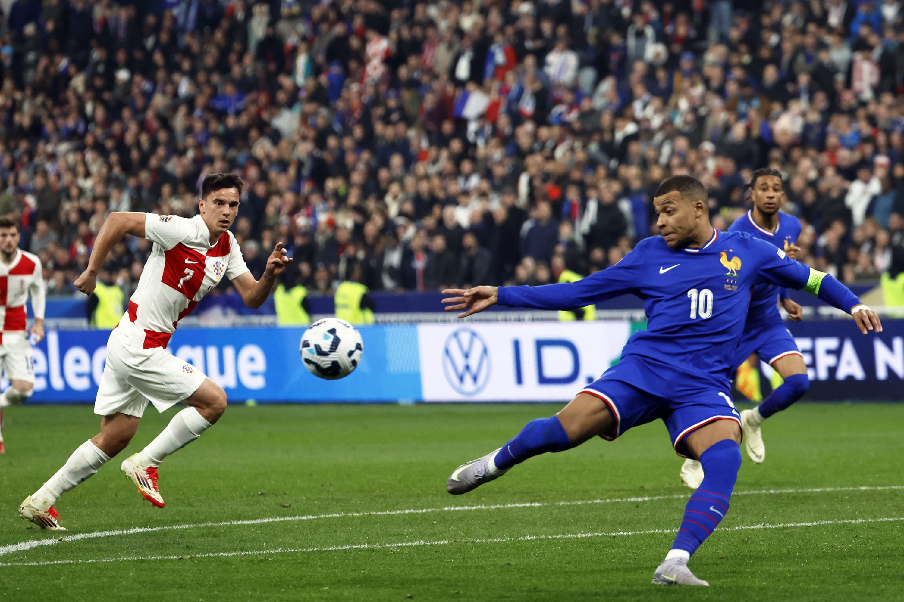 欧国联比赛实力雄厚势不可挡的简单介绍