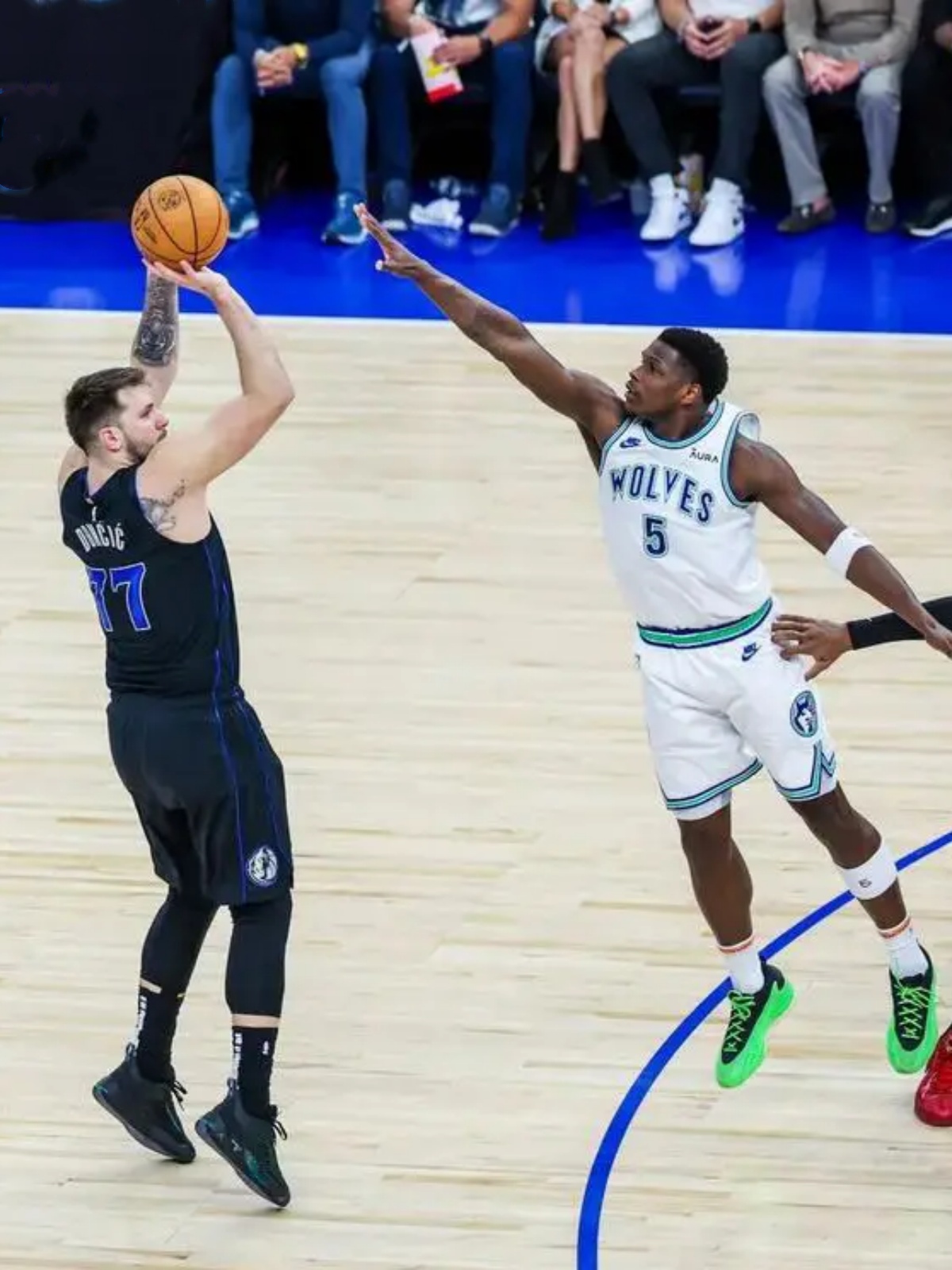 关于独行侠豪取胜利,猛龙全队发挥出色的信息 关于独行侠豪取胜利,猛龙全队发挥出色的信息