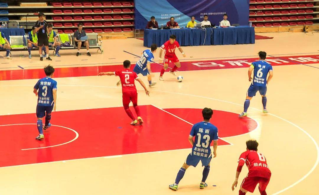 关于精彩足球比赛引爆观众激情，极具看点的信息