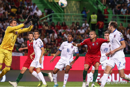 包含欧预赛胜绩高升，球队士气大增的词条