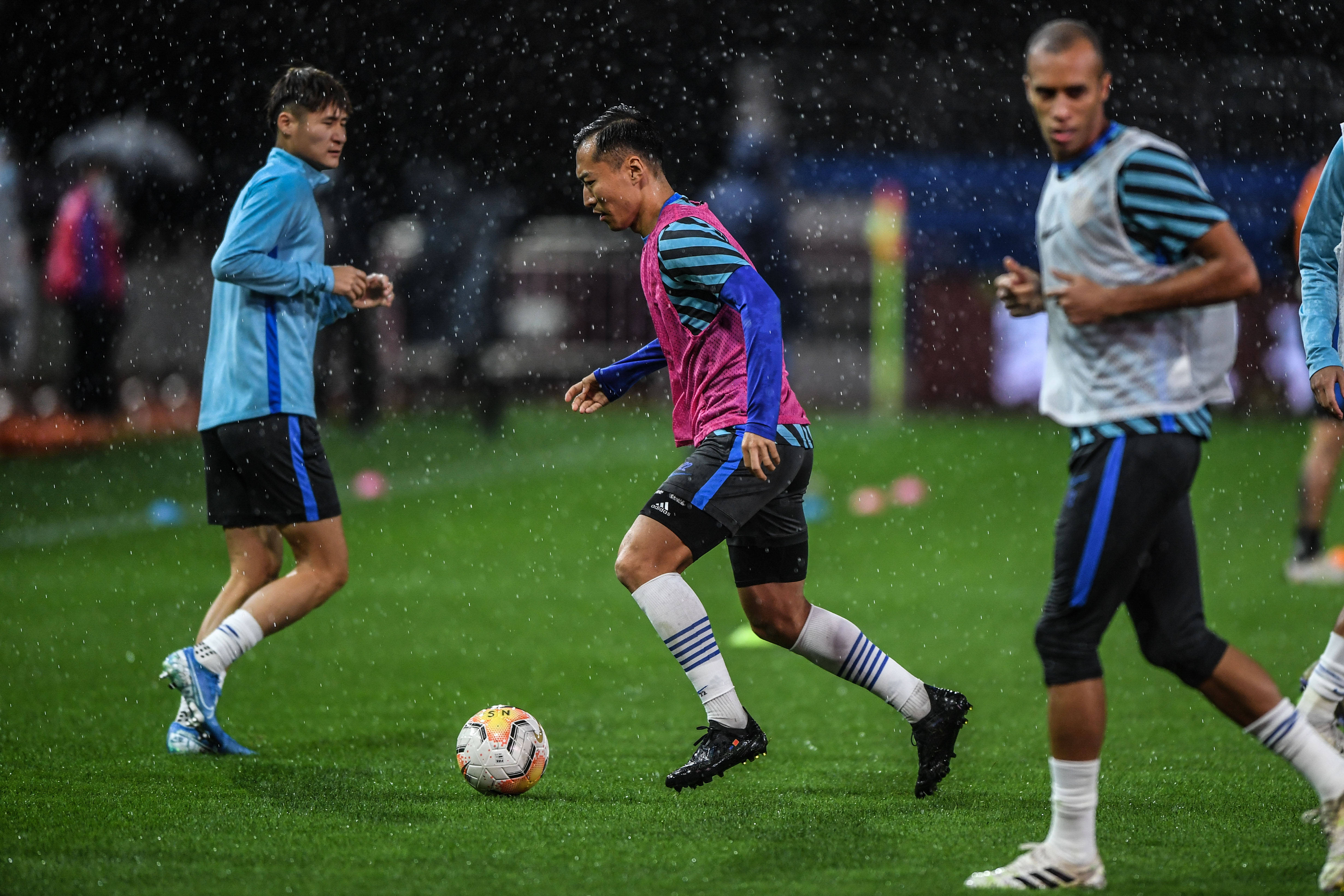 包含鲁能客场大胜苏宁,取得关键胜利的词条 包含鲁能客场大胜苏宁,取得关键胜利的词条