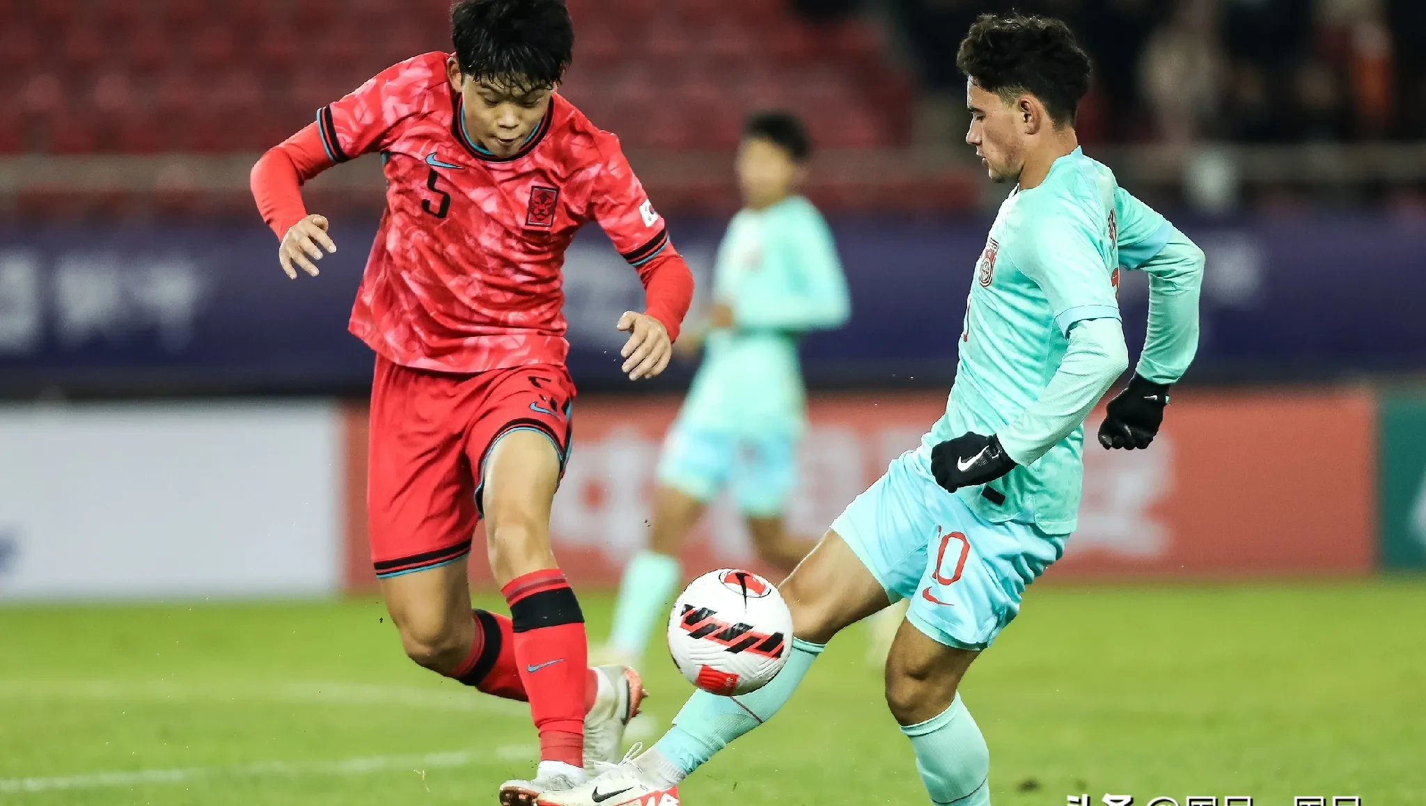 亚洲联赛战绩低迷,球队实力碾压态势 亚洲联赛战绩低迷,球队实力碾压态势